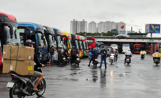 Siết chặt phòng dịch và an toàn vận tải trước cao điểm nghỉ lễ